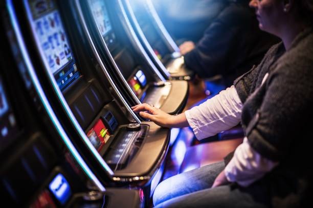 mawar toto888 app showing live casino games and sports betting interface